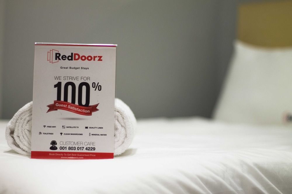 Reddoorz Plus @ Guntur Raya Setiabudi Jakarta Eksteriør billede